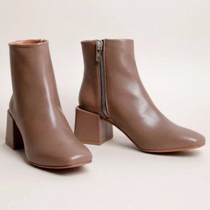 LOQ Lazaro Booties - Mink